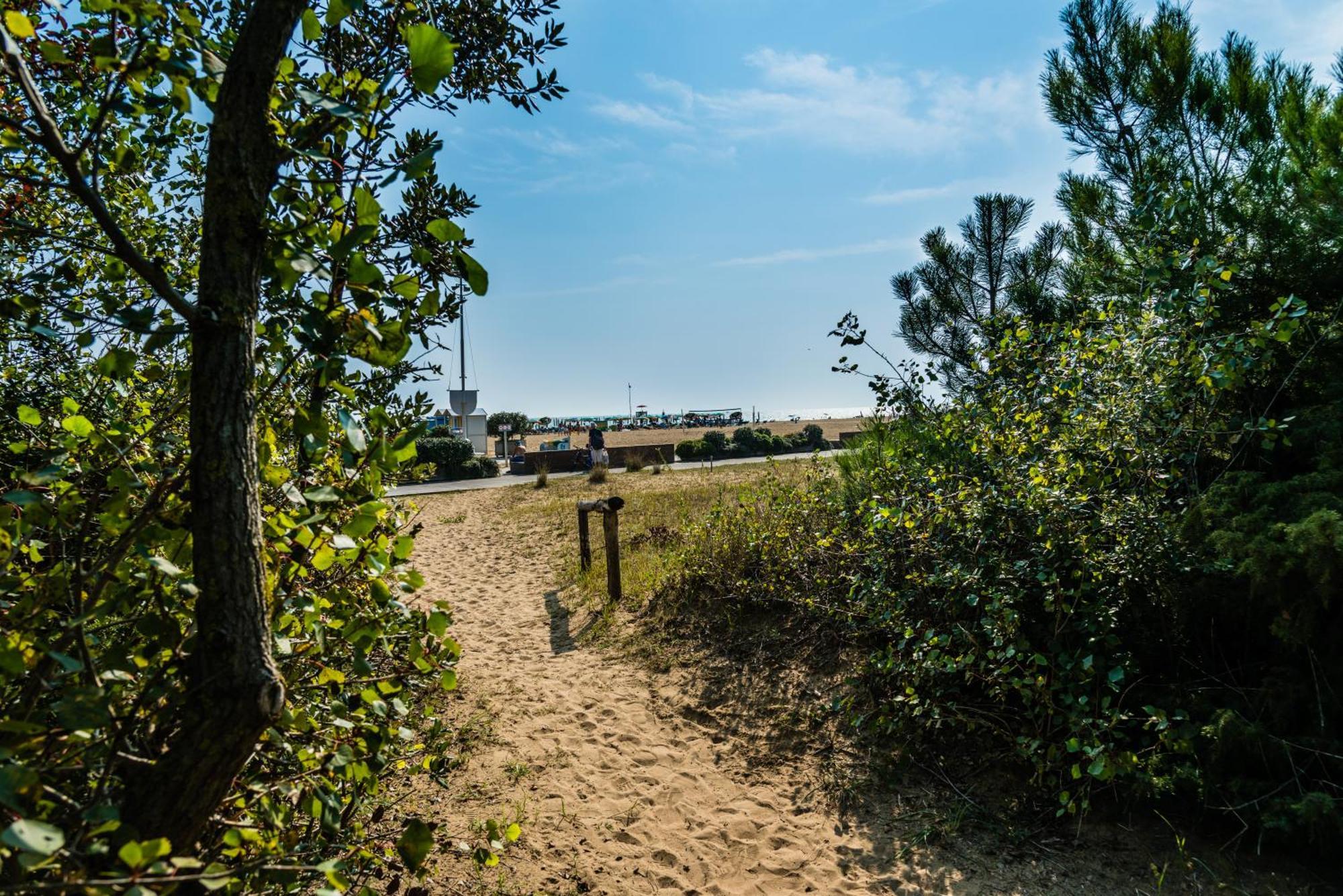 ビビオーネ Residenza Al Parcoアパートホテル エクステリア 写真